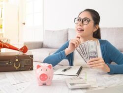 Menyesal! 4 Tips Keuangan Mahasiswa Paling Fatal